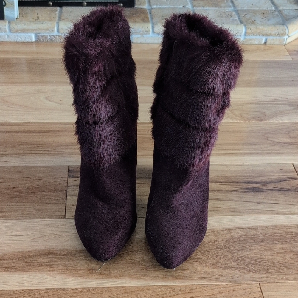 Elegant Faux Fur Women's Boots - New Without Tags